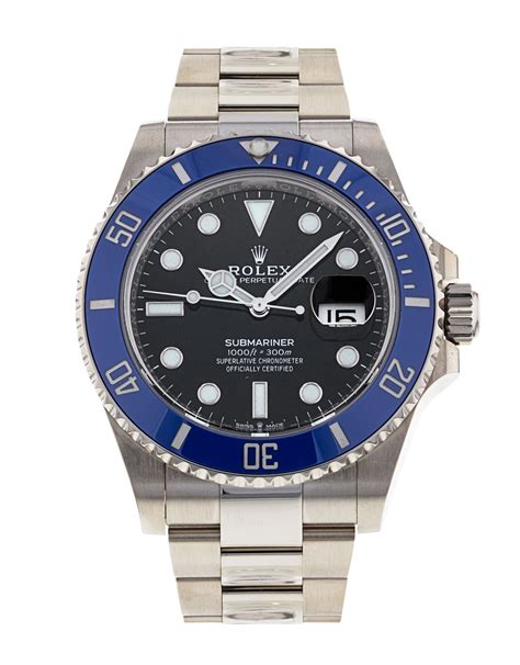 how many jewels in rolex submariner